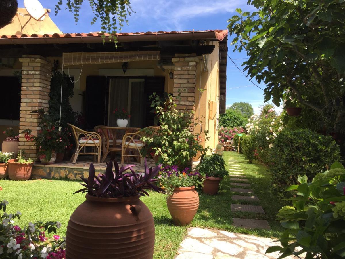 Villa Tina Country Beach Apartments Acharavi  Eksteriør billede