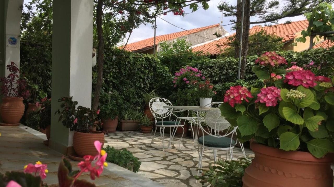 Villa Tina Country Beach Apartments Acharavi  Eksteriør billede