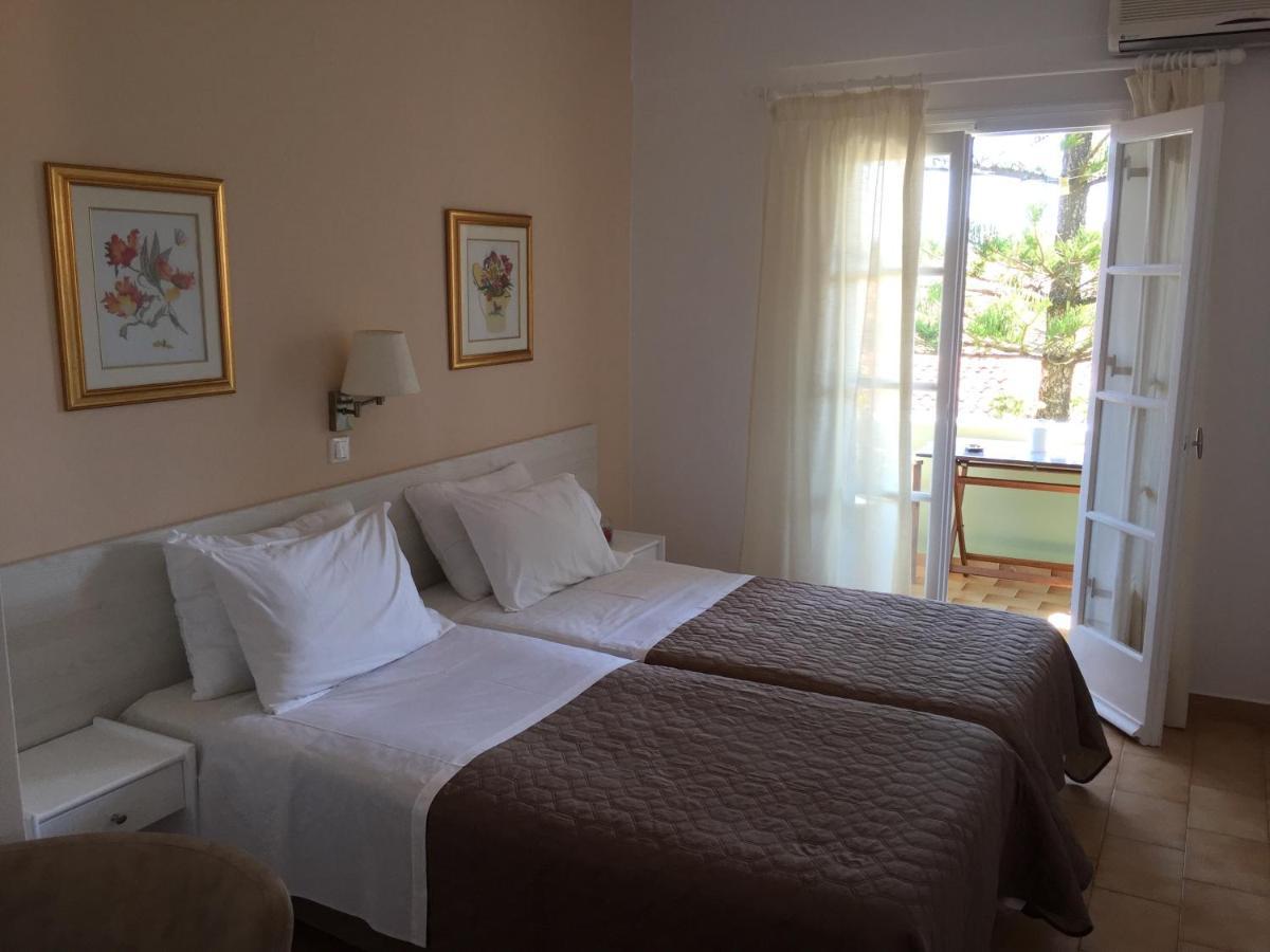 Villa Tina Country Beach Apartments Acharavi  Eksteriør billede