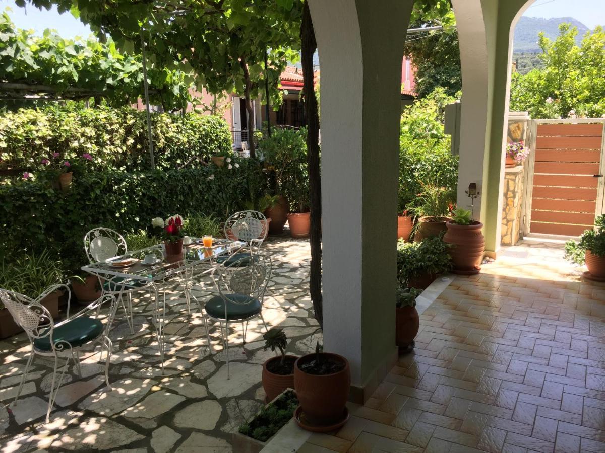 Villa Tina Country Beach Apartments Acharavi  Eksteriør billede