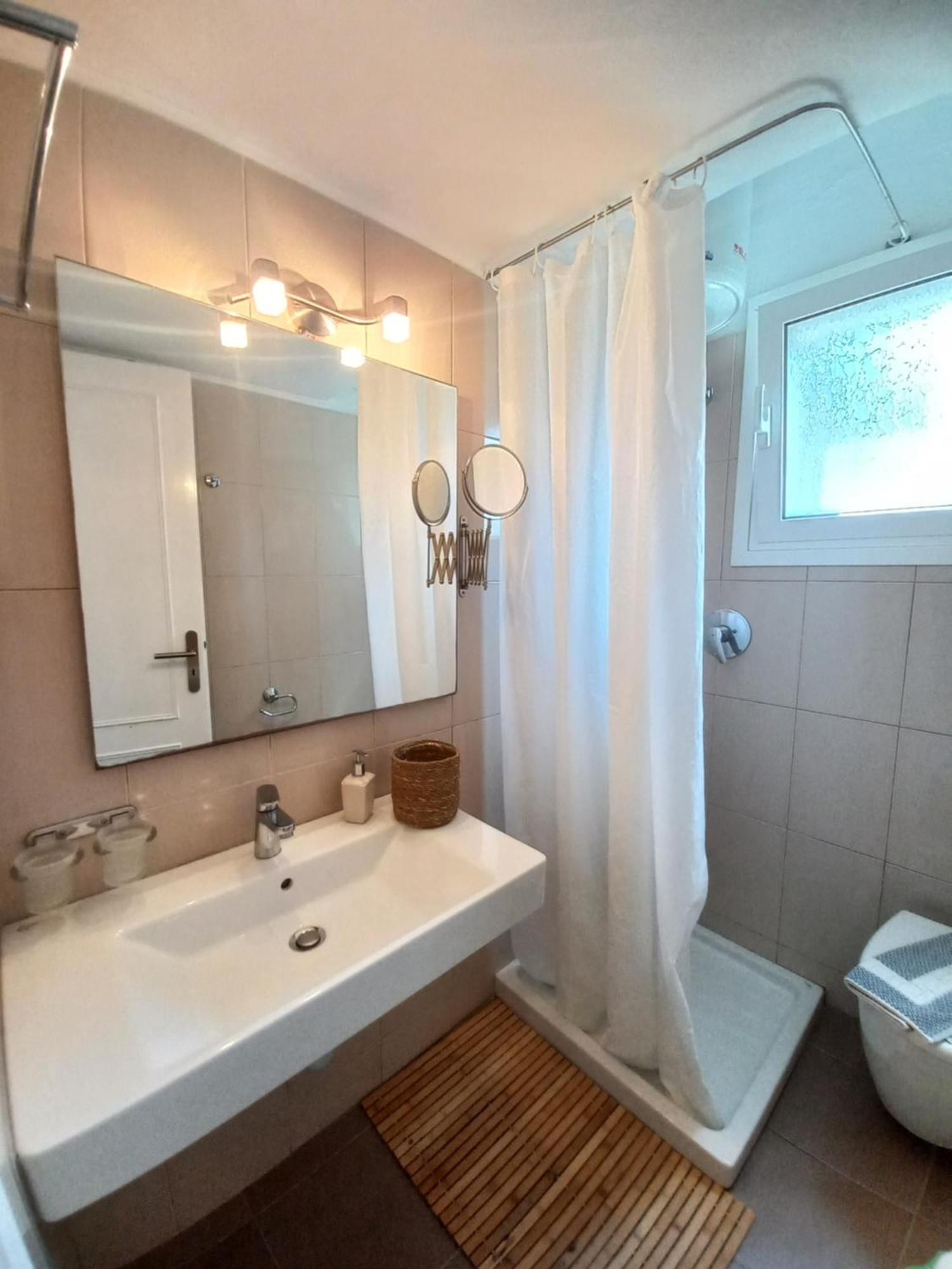 Villa Tina Country Beach Apartments Acharavi  Eksteriør billede